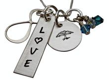 Load image into Gallery viewer, Personalized Infinite Family Love Necklace
