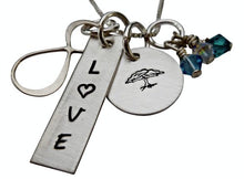 Load image into Gallery viewer, Personalized Infinite Family Love Necklace