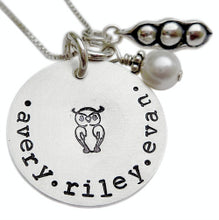 Load image into Gallery viewer, Personalized Peas in a Pod Mommy Necklace